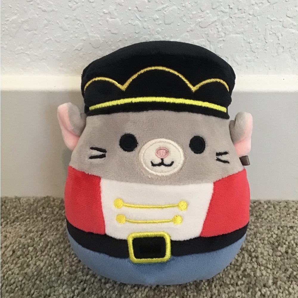 Mouse squishmallow 4’
